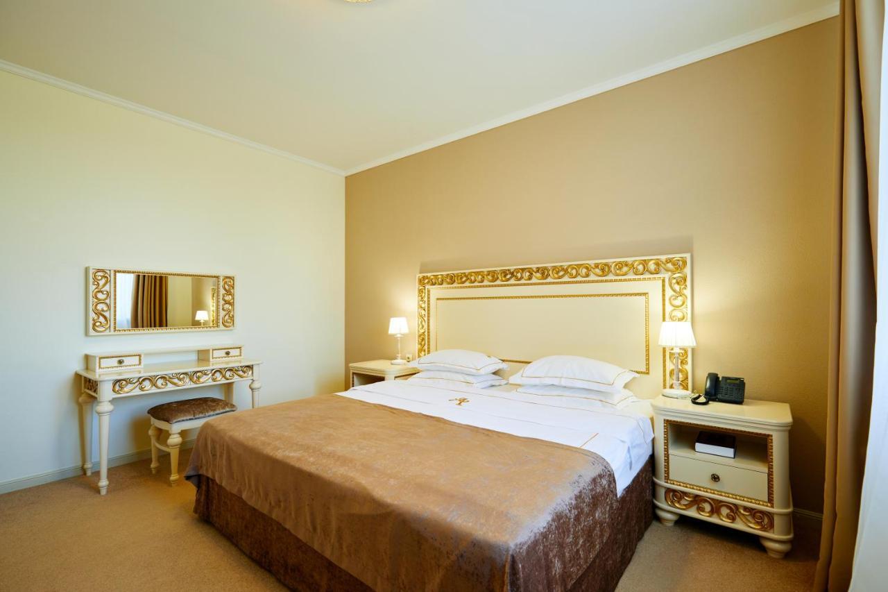 Medical&Spa Resort Alfa Radon Baraviki Exterior photo